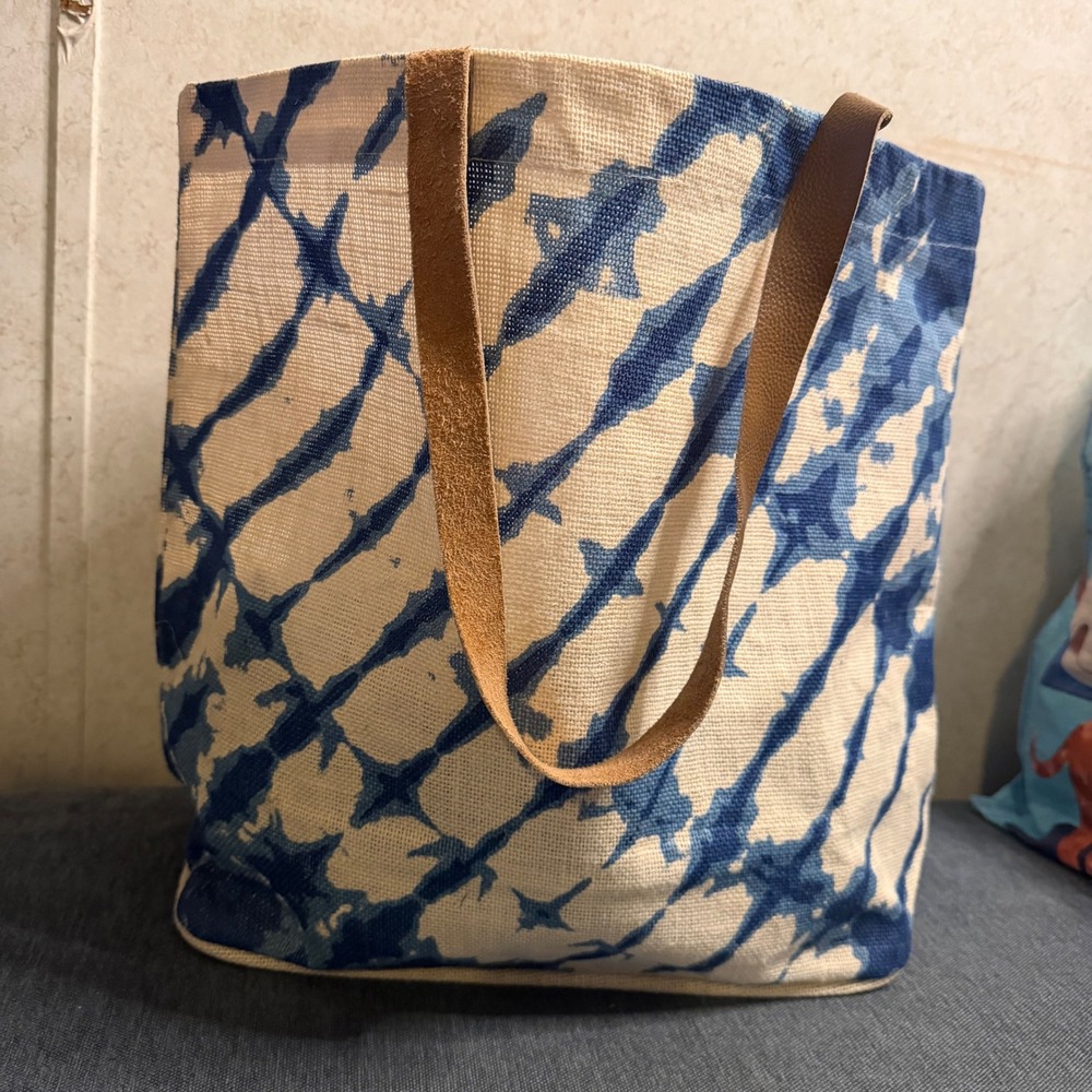 Mud Pie Blue White Tie Dye Shibori Jute Burlap Tote Bag Leather Straps Boho